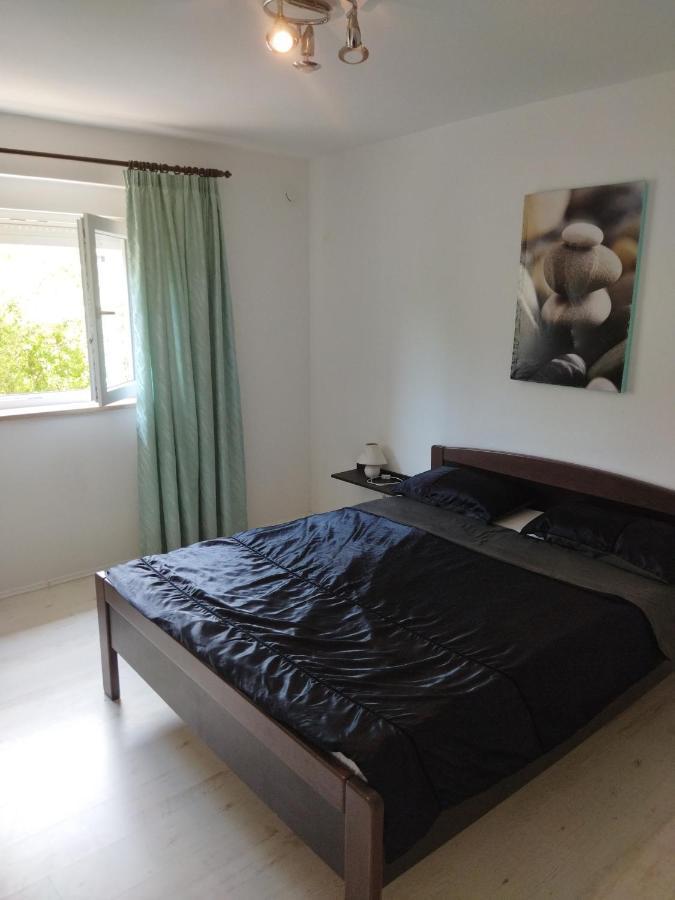 Nina Apartment